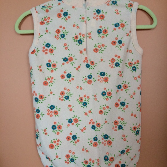 VINTAGE 60s terrycloth floral Top, size small - Picture 3 of 3